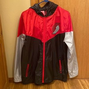 Portland Trailblazers Hooded windbreaker.  Brand NEW without tags. Mens medium